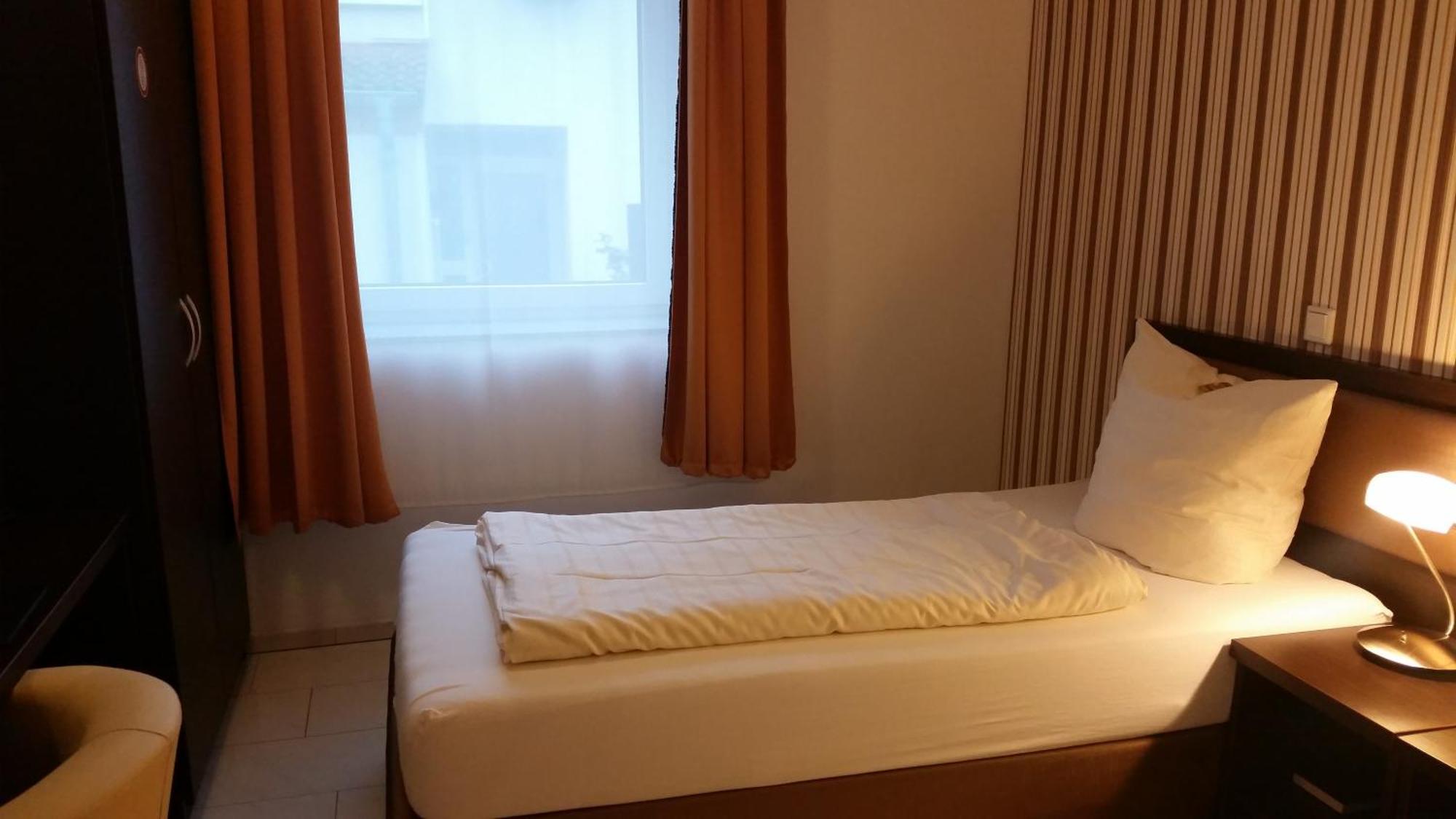 Cityhotel Ahlen Garni Rom bilde